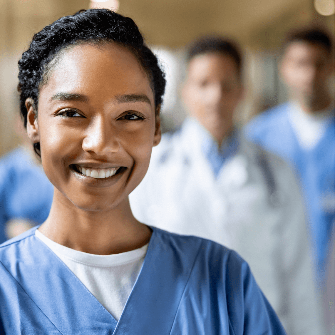 african amercian nurse smiles